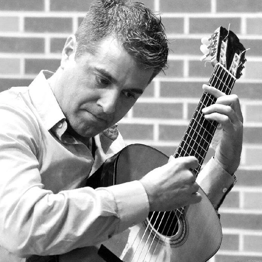 Luca Lucini – Gitarre